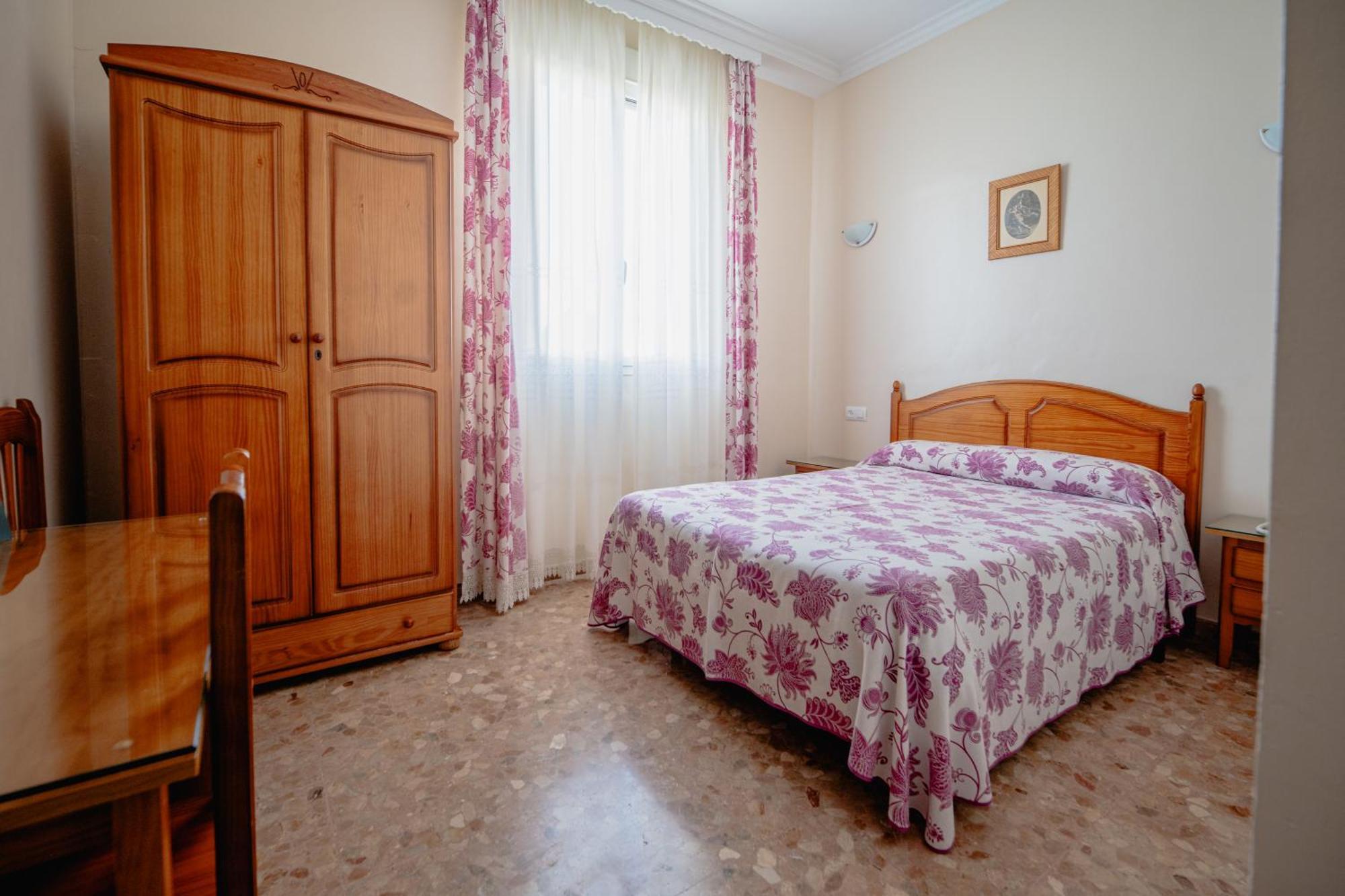Hotel Chamizo El Arahal Esterno foto